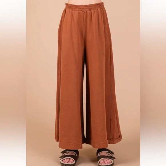 Fabulous Knit Raw Edge Top and Pants Set - Picture 5 of 7